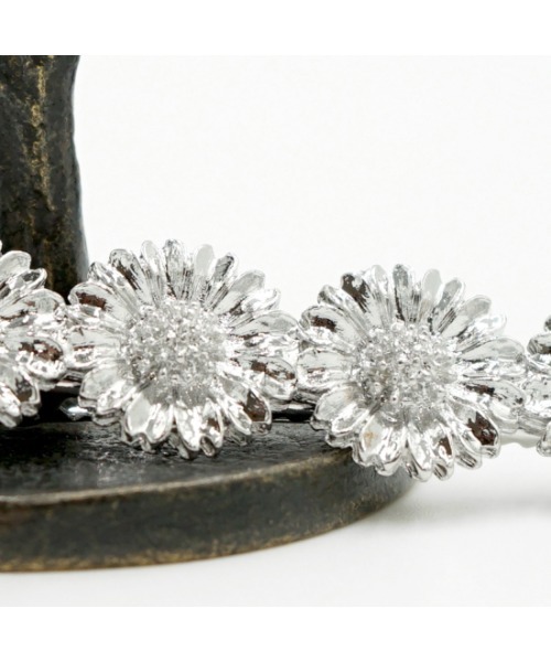 flower（フラワー）の「サニーマーガレットクリップ（ヘアピン・レディース・シルバー/ゴールド・FREE）」の10枚目の写真