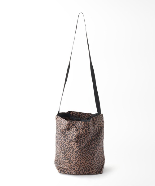 BAGSINPROGRESS（バッグズインプログレス）の「【BAGS IN PROGRESS】PACKABLE SHOLDER BAG：ショルダーバッグ（ショルダーバッグ・レディース・ブラウン/ブラック系その他・FREE）」の7枚目の写真