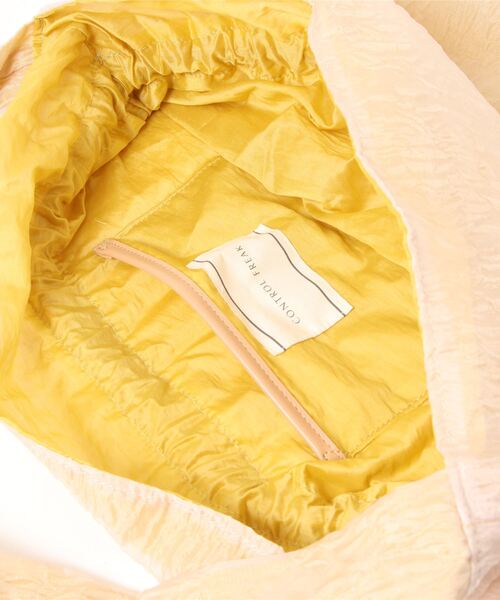 CAPRICIEUX LE'MAGE（カプリシューレマージュ）の「シアードロストバッグ（ショルダーバッグ・レディース・ブラック/ベージュ・FREE）」の7枚目の写真