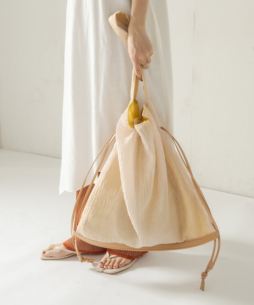 CAPRICIEUX LE'MAGE（カプリシューレマージュ）の「シアードロストバッグ（ショルダーバッグ・レディース・ブラック/ベージュ・FREE）」の13枚目の写真