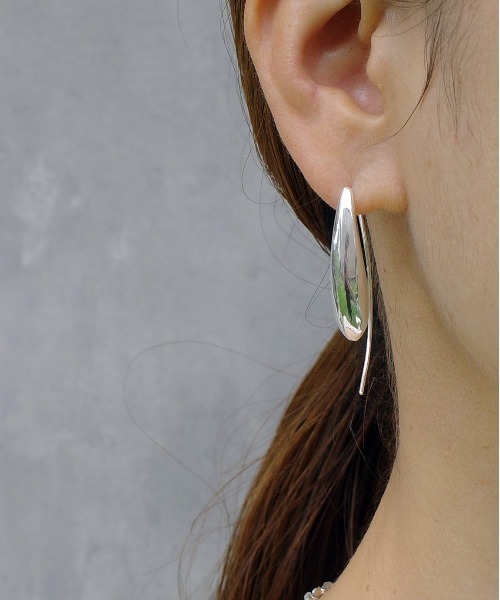 SIGNAL（シグナル）の「【SIGNAL/シグナル】silver925 変形ドロップピアス / シルバー925（ピアス（両耳用）・レディース・シルバー・FREE）」の13枚目の写真