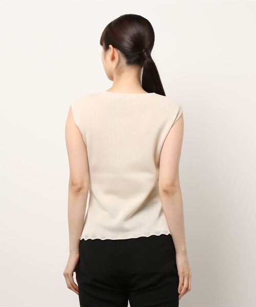 HANAE MORI（ハナエモリ）の「【HANAE MORI】ニット（ニット/セーター・レディース・ホワイト/サンドベージュ/ブラック・38/40）」の4枚目の写真