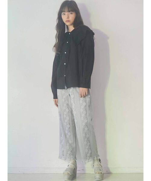 merry jenny（メリージェニー）の「刺繍レースフリルカラーシャツ（シャツ/ブラウス・レディース・オフホワイト/ブラック・FREE）」の7枚目の写真