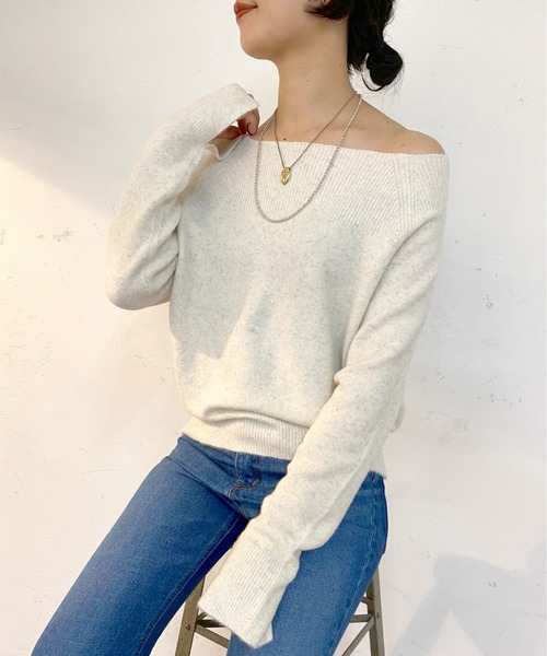 SHENERY（シーナリー）の「FOX in laundry オフタートルニット（ニット/セーター・レディース・オフホワイト/チャコールグレー/キャメル・FREE）」の2枚目の写真