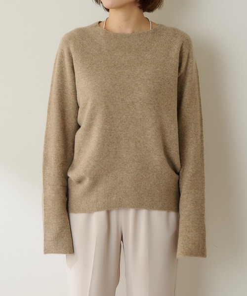 SHENERY（シーナリー）の「FOX in laundry オフタートルニット（ニット/セーター・レディース・オフホワイト/チャコールグレー/キャメル・FREE）」の19枚目の写真