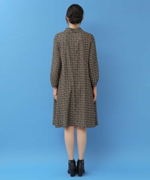 Jocomomola(ホコモモラ)の「Giro プリントワンピース(ワンピース・レディース・ネイビー/ベージュ・40/42)」の12枚目の写真