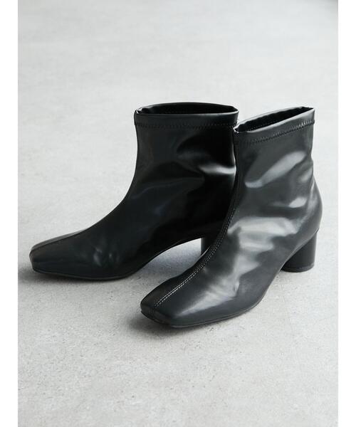 Green　Parks（グリーンパークス）の「・souvenirvelle ショートストレッチブーツ＊＊（ブーツ・レディース・アイボリー/ブラック・S/LL/M/L）」の8枚目の写真