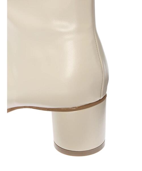 Green　Parks（グリーンパークス）の「・souvenirvelle ショートストレッチブーツ＊＊（ブーツ・レディース・アイボリー/ブラック・S/LL/M/L）」の16枚目の写真