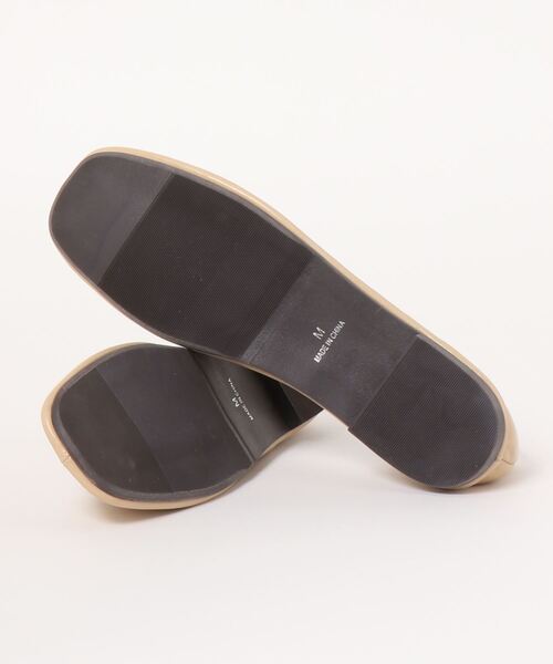 Samansa Mos2 blue（サマンサモスモスブルー）の「アウトステッチフラットシューズ（その他シューズ・レディース・ブラック/ベージュ/グレー・MEDIUM/LARGE）」の4枚目の写真