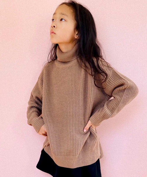 THE CASUAL（カジュアル）の「7G 畦編み BIG ハイネック チュニック キッズ（ニット/セーター・キッズ・モカ/チャコール/ベージュ/ブラウン・110cm/150cm/160cm/130cm/120cm/140cm）」の4枚目の写真