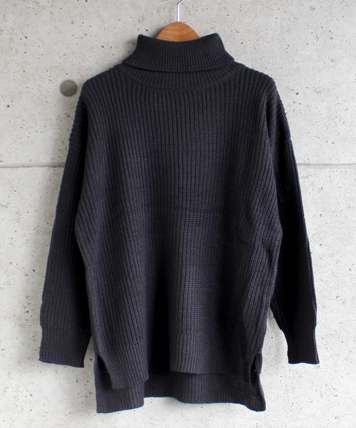 THE CASUAL（カジュアル）の「7G 畦編み BIG ハイネック チュニック キッズ（ニット/セーター・キッズ・モカ/チャコール/ベージュ/ブラウン・110cm/150cm/160cm/130cm/120cm/140cm）」の2枚目の写真