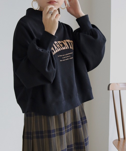HER CLOSET(ハークローゼット)の「【shemoshelly】ショート丈裏毛ハイネック"CHARENTON"ロゴスウェット(スウェット・レディース・チャコールグレー/ブラック/グリーン/ヘザーグレー/ホワイト系その他・M)」の18枚目の写真