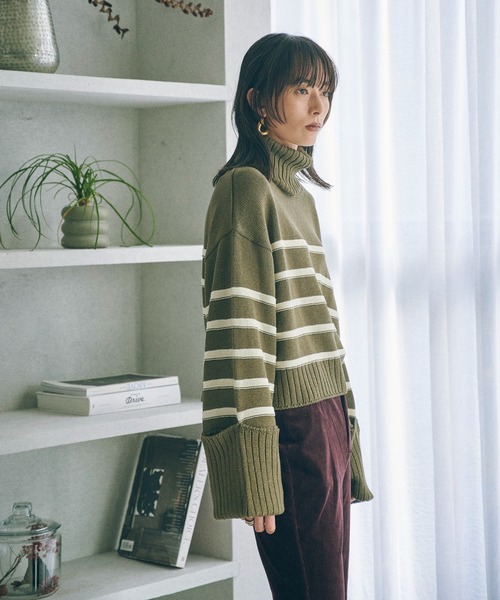 MATURED(マチュアード)の「【MATURED/マチュアード】ボーダータートルニット(ニット/セーター・レディース・ブラック/カーキ・FREE)」の11枚目の写真
