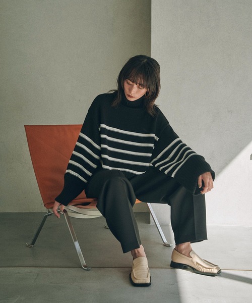 MATURED(マチュアード)の「【MATURED/マチュアード】ボーダータートルニット(ニット/セーター・レディース・ブラック/カーキ・FREE)」の6枚目の写真