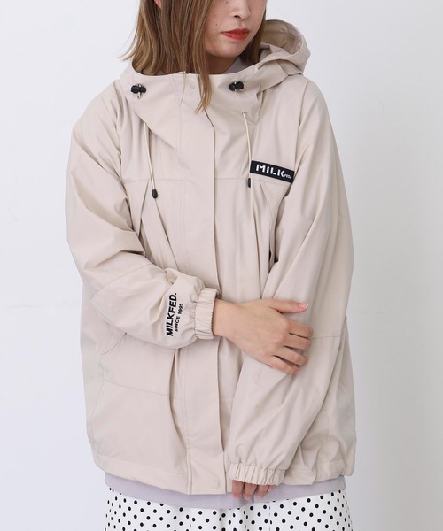 MILKFED.（ミルクフェド）の「BACK LOGO MOUNTAIN PARKA（ブルゾン・レディース・ブラック/グレー/レッド/オフホワイト・S/M）」の10枚目の写真