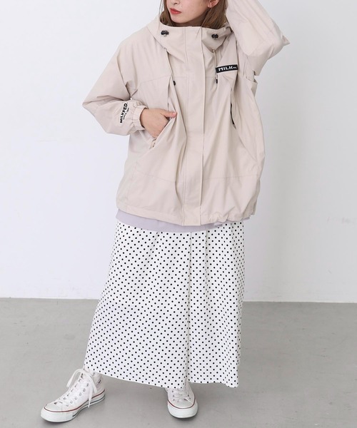 MILKFED.（ミルクフェド）の「BACK LOGO MOUNTAIN PARKA（ブルゾン・レディース・ブラック/グレー/レッド/オフホワイト・S/M）」の15枚目の写真
