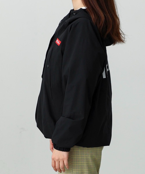 MILKFED.（ミルクフェド）の「BACK LOGO MOUNTAIN PARKA（ブルゾン・レディース・ブラック/グレー/レッド/オフホワイト・S/M）」の11枚目の写真