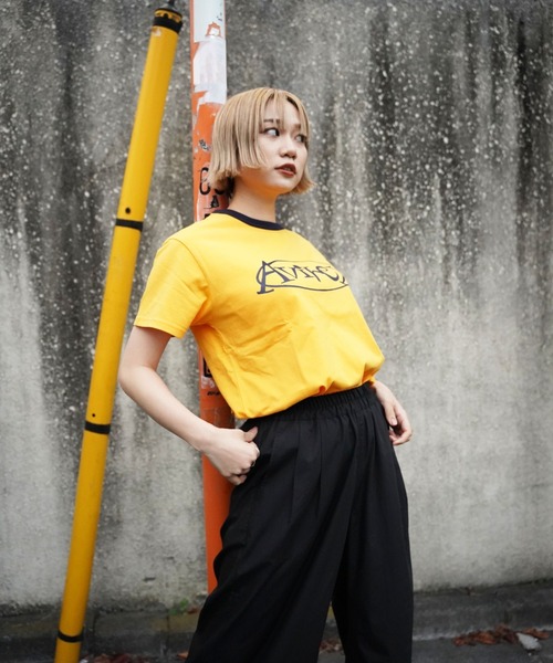 AVIREX（アヴィレックス）の「【WEB&DEPOT限定】AVIREX RINGER T-SHIRT/ アヴィレックス リンガーティーシャツ（Tシャツ/カットソー・レディース・イエロー/ブラック/ホワイト・FREE）」の5枚目の写真