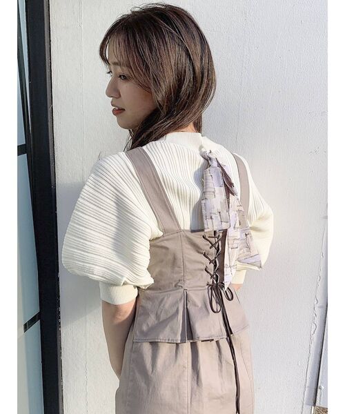 dazzlin(ダズリン)の「スカーフ付ランダムリブニット(ニット/セーター・レディース・アイボリー/ブラック/グリーン/ブルー・FREE)」の1枚目の写真