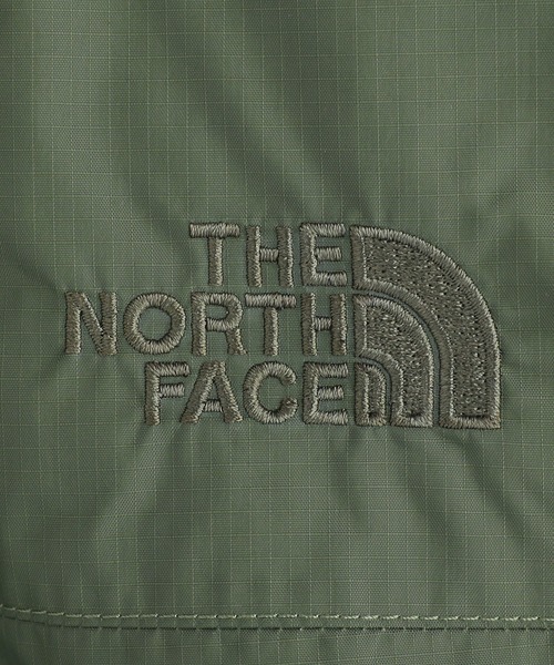 THE NORTH FACE（ザノースフェイス）の「ナイロンジャケット Men's Resolve 2 Jacket（ナイロンジャケット・メンズ・ブラック/ネイビー/ブラウン/オリーブ/ダークグレー・S/M/L/XL）」の11枚目の写真