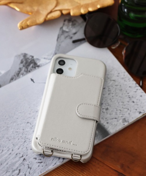 niko and...（ニコアンド）の「オリジナルベルト付きiPhoneケース(iPhone12)（スマホケース/カバー・レディース・ブラック/ブラウン/その他1/レッド/ベージュ/その他2・0）」の5枚目の写真
