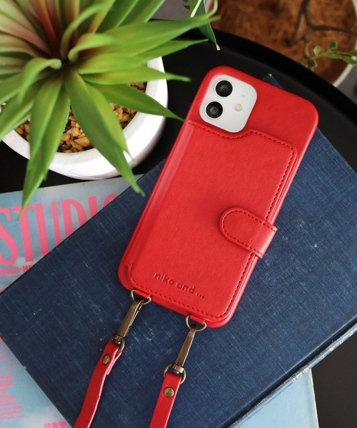 niko and...（ニコアンド）の「オリジナルベルト付きiPhoneケース(iPhone12)（スマホケース/カバー・レディース・ブラック/ブラウン/その他1/レッド/ベージュ/その他2・0）」の4枚目の写真