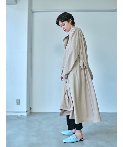 HANNE（アン）の「テロンチコート（ノーカラーコート・レディース・ベージュ/ネイビー・フリー）」の4枚目の写真