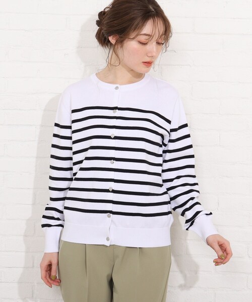 SHOO・LA・RUE(シューラルー)の「◆クリアコットンクルーカーディガン(カーディガン/ボレロ・レディース・オフホワイト/グリーン/ホワイト系5/レッド系1/ブラック/ブルー・04/03/02)」の8枚目の写真