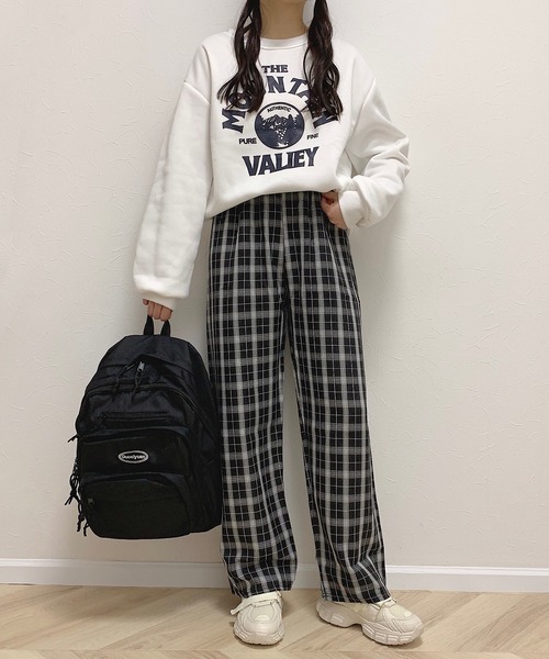 Cham.(チャム)の「カレッジロゴスウェット(スウェット・レディース・グレー/オフホワイト・F)」の13枚目の写真