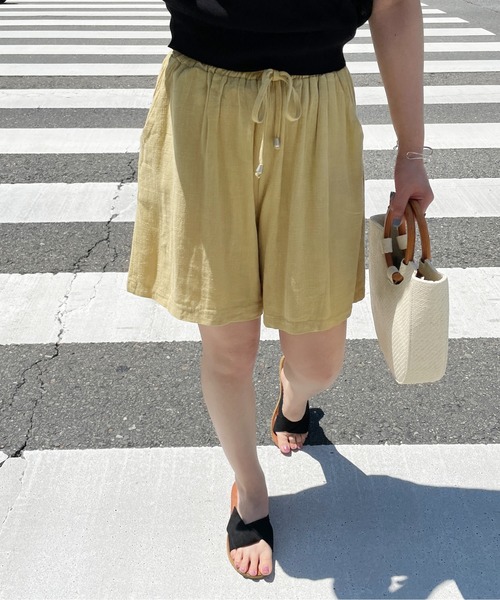 Meli rich(メリーリッチ)の「コットンリネンウエストギャザーハーフパンツ(その他パンツ・レディース・ホワイト/ブラック/ナチュラル/イエロー・FREE)」の5枚目の写真