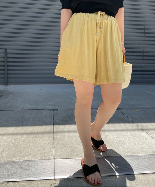Meli rich(メリーリッチ)の「コットンリネンウエストギャザーハーフパンツ(その他パンツ・レディース・ホワイト/ブラック/ナチュラル/イエロー・FREE)」の10枚目の写真