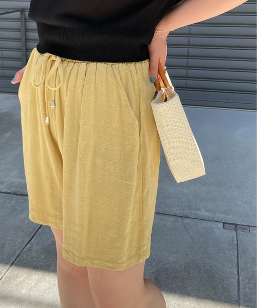 Meli rich(メリーリッチ)の「コットンリネンウエストギャザーハーフパンツ(その他パンツ・レディース・ホワイト/ブラック/ナチュラル/イエロー・FREE)」の14枚目の写真