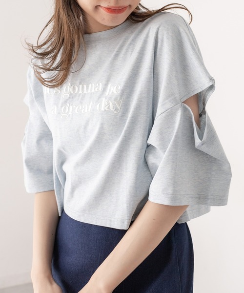 OLIVE des OLIVE（オリーブデオリーブ）の「クロップド丈肩開きＴシャツ（Tシャツ/カットソー・レディース・ライトグレー/オフホワイト/サックスブルー/スミクロ・FREE）」の4枚目の写真