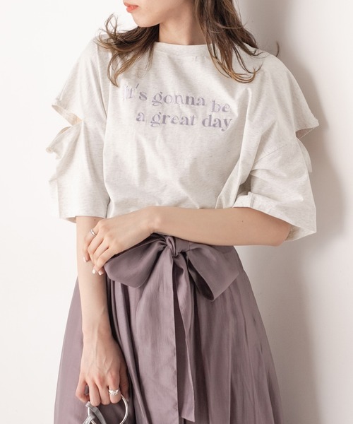OLIVE des OLIVE（オリーブデオリーブ）の「クロップド丈肩開きＴシャツ（Tシャツ/カットソー・レディース・ライトグレー/オフホワイト/サックスブルー/スミクロ・FREE）」の3枚目の写真