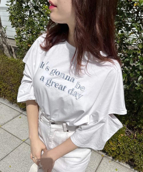 OLIVE des OLIVE（オリーブデオリーブ）の「クロップド丈肩開きＴシャツ（Tシャツ/カットソー・レディース・ライトグレー/オフホワイト/サックスブルー/スミクロ・FREE）」の5枚目の写真
