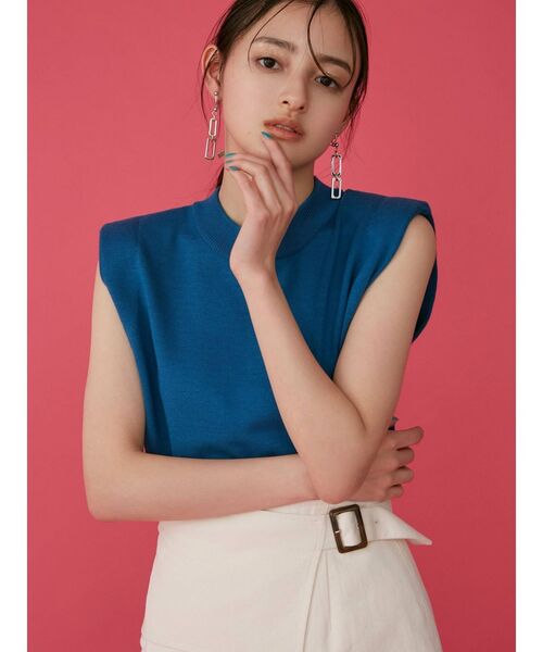 MURUA(ムルーア)の「オーバーショルダーニットタンク(タンクトップ・レディース・ライトグレー/ブラック/ブルー/ベージュ・FREE)」の15枚目の写真