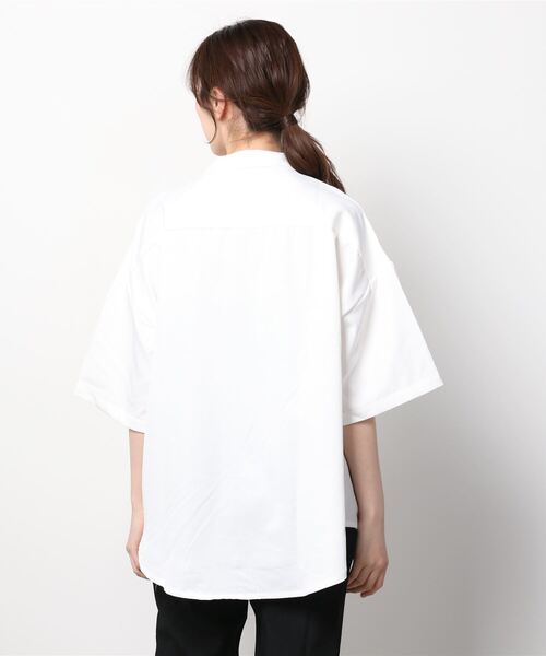 THE TWENTYSEVEN(ザ トゥエンティーセブン)の「The TWENTYSEVEN:PE TWILL WORK SHIRTS S/S ポリツイルワークシャツショートスリーブ(シャツ/ブラウス・レディース・ホワイト/ブラック/サックスブルー/グレイッシュベージュ・M/L/XL)」の6枚目の写真