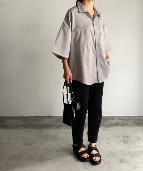 THE TWENTYSEVEN(ザ トゥエンティーセブン)の「The TWENTYSEVEN:PE TWILL WORK SHIRTS S/S ポリツイルワークシャツショートスリーブ(シャツ/ブラウス・レディース・ホワイト/ブラック/サックスブルー/グレイッシュベージュ・M/L/XL)」の1枚目の写真