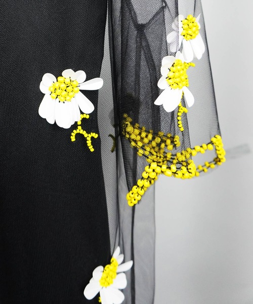 MSGM(エムエスジーエム)の「3D DAISY チュールドレス(ドレス・レディース・ブラック・38)」の3枚目の写真