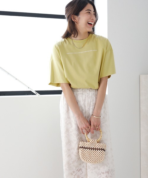 Bou Jeloud（ブージュルード）の「コットン天竺バックフォトプリントトップス（Tシャツ/カットソー・レディース・ブラック/ブラウン/オフホワイト/イエロー・FREE）」の9枚目の写真