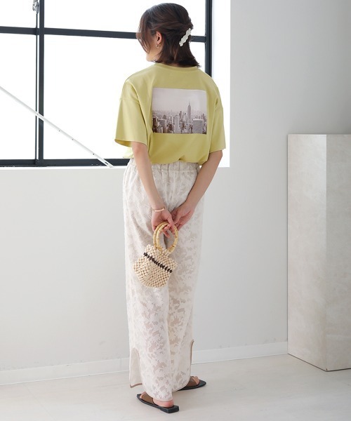 Bou Jeloud（ブージュルード）の「コットン天竺バックフォトプリントトップス（Tシャツ/カットソー・レディース・ブラック/ブラウン/オフホワイト/イエロー・FREE）」の21枚目の写真