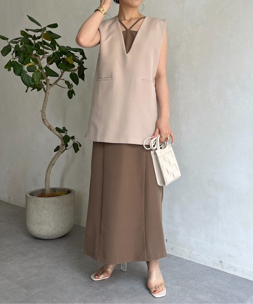 prose verse(プロズヴェール)の「クロスストラップナローキャミワンピ(ワンピース・レディース・グリーン/ブラウン/ブラック・フリ-)」の16枚目の写真