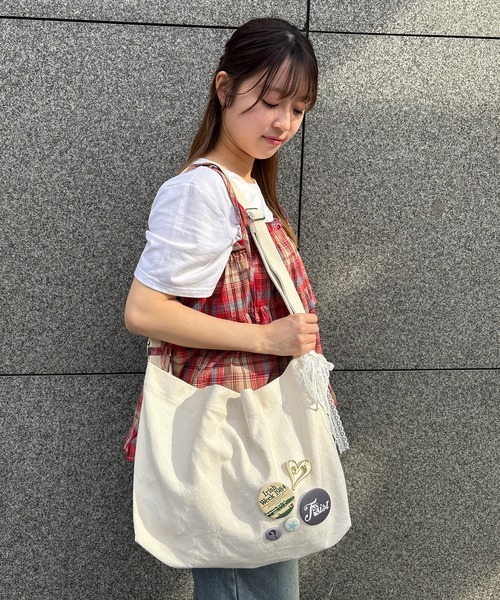 kutir（クティール）の「kutirlune／キャンバスショルダーバッグ（ショルダーバッグ・レディース・ホワイト/ブラック・FREE）」の22枚目の写真