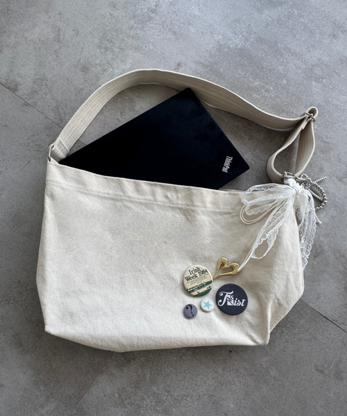kutir（クティール）の「kutirlune／キャンバスショルダーバッグ（ショルダーバッグ・レディース・ホワイト/ブラック・FREE）」の15枚目の写真