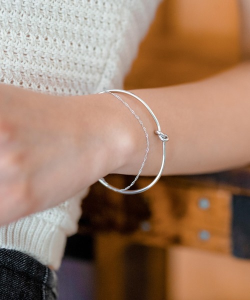 JUICY ROCK(ジューシーロック)の「K14gold-filled/SV925 チェーン&ノットバングル(バングル/リストバンド・レディース・シルバー/ゴールド・ONE SIZE)」の8枚目の写真