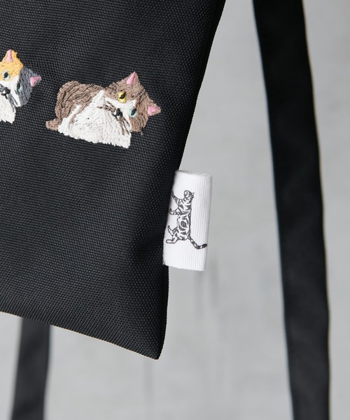 ear PAPILLONNER（イアパピヨネ）の「ネコ刺繍ポシェット（ショルダーバッグ・レディース・ブラック・FREE）」の6枚目の写真