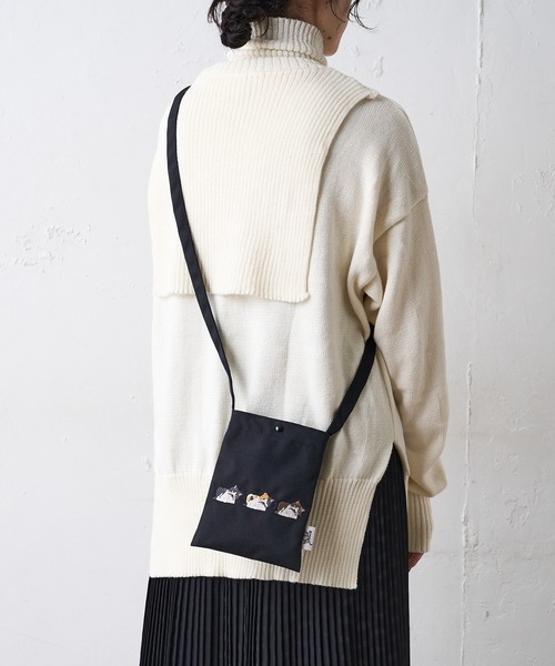 ear PAPILLONNER（イアパピヨネ）の「ネコ刺繍ポシェット（ショルダーバッグ・レディース・ブラック・FREE）」の13枚目の写真