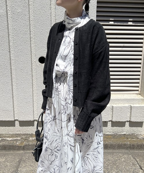 Jewelobe(ジュエローブ)の「度詰め天竺裏編みタッチショートカーディガン(カーディガン/ボレロ・レディース・ブラック/ピンク/イエロー/ブルー/アイボリー・FREE)」の13枚目の写真