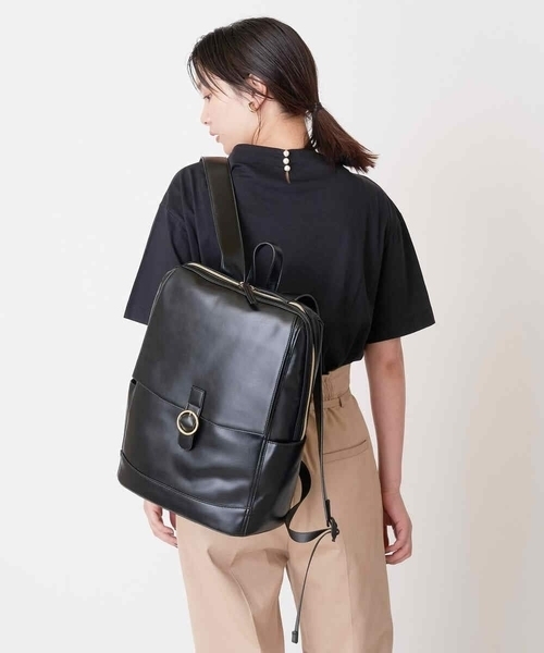 ☆美品☆アドーア☆リュック☆ファー☆レザー☆ブラック☆アイボリー☆