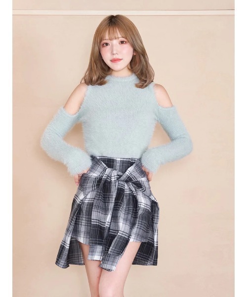 Darich(ダーリッチ)の「オープンショルダーシャギーニットトップス(ニット/セーター・レディース・ブラック/ミント/アイボリー/ピンク・FREE)」の4枚目の写真